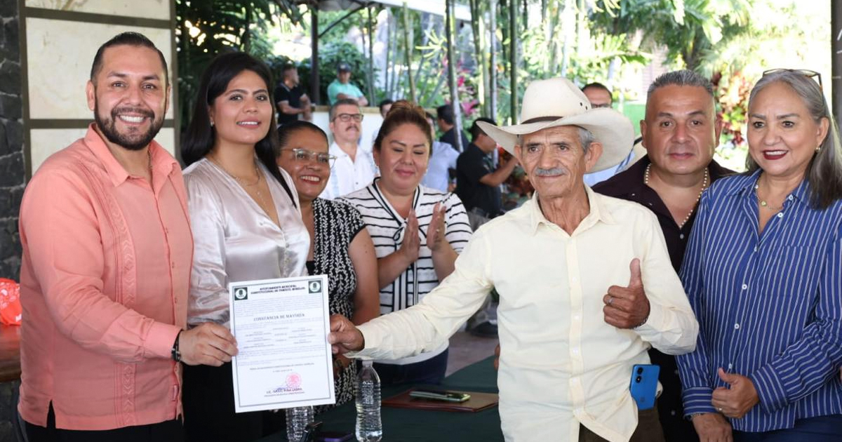 Brinda H. Ayuntamiento de Temixco certeza jurídica a la gestión del agua en Acatlipa; entregan constancias a planilla electa