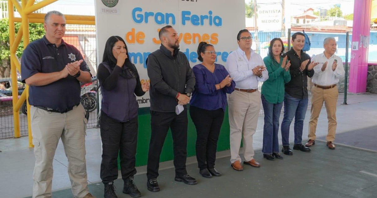 Impulsa H. Ayuntamiento el talento local; inaugura Israel Piña Labra la "Gran Feria de Jóvenes Emprendedores"